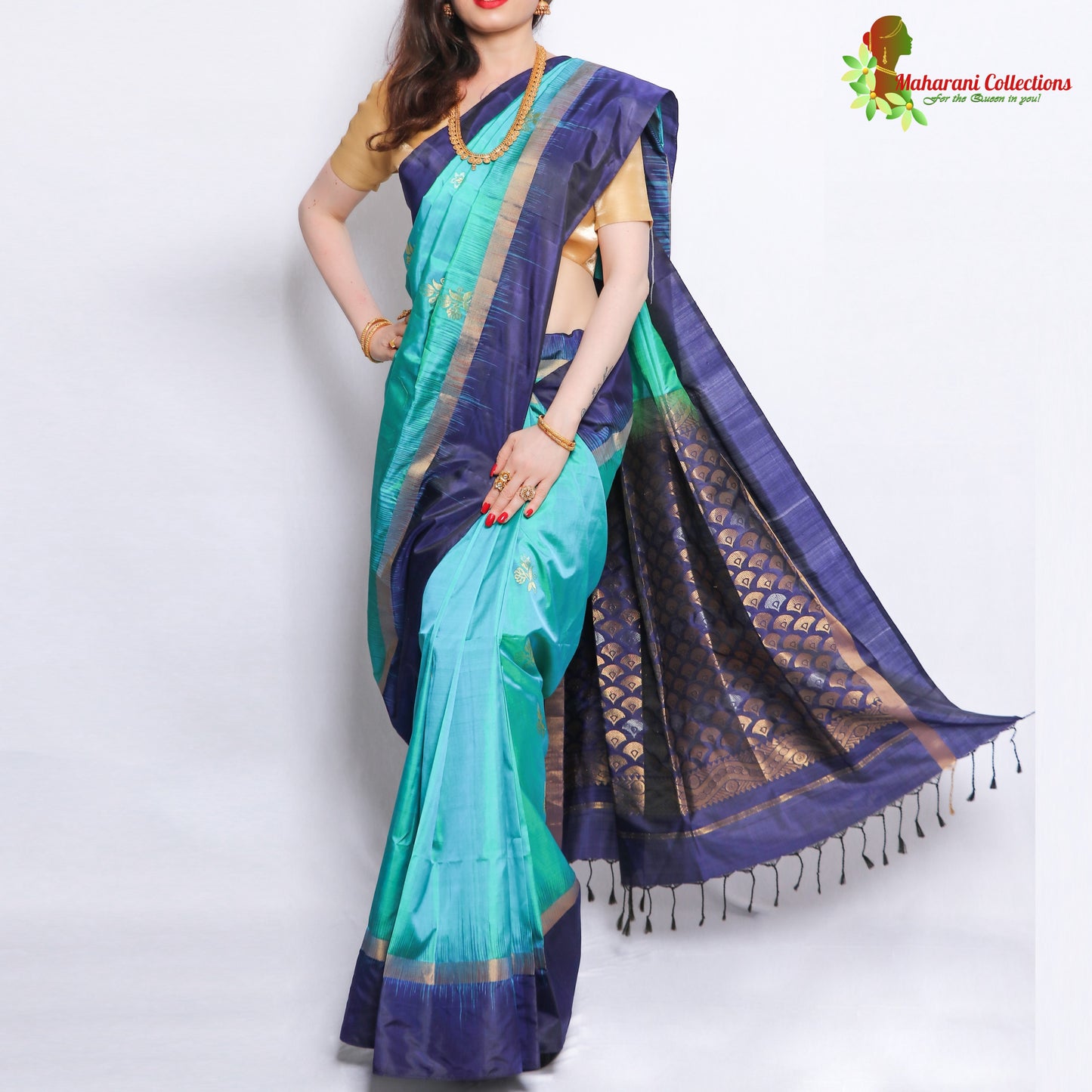 Maharani's Pure Handloom Kanjivaram Silk Saree - Turquoise with Blue Pallu and Golden Zari Border