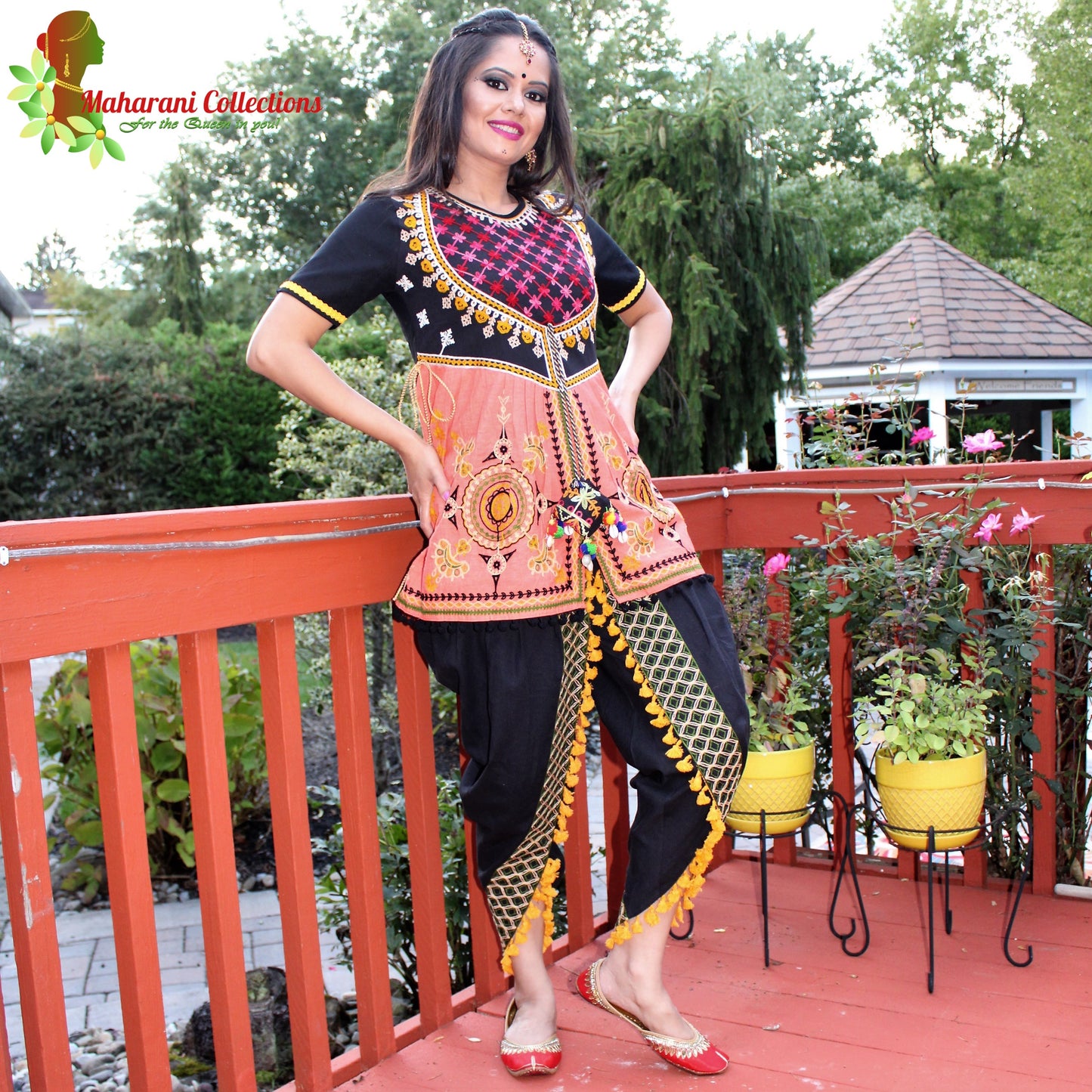 Maharani's Tulip Pant and Choli (Dhoti Choli) - Peach/Black (M)
