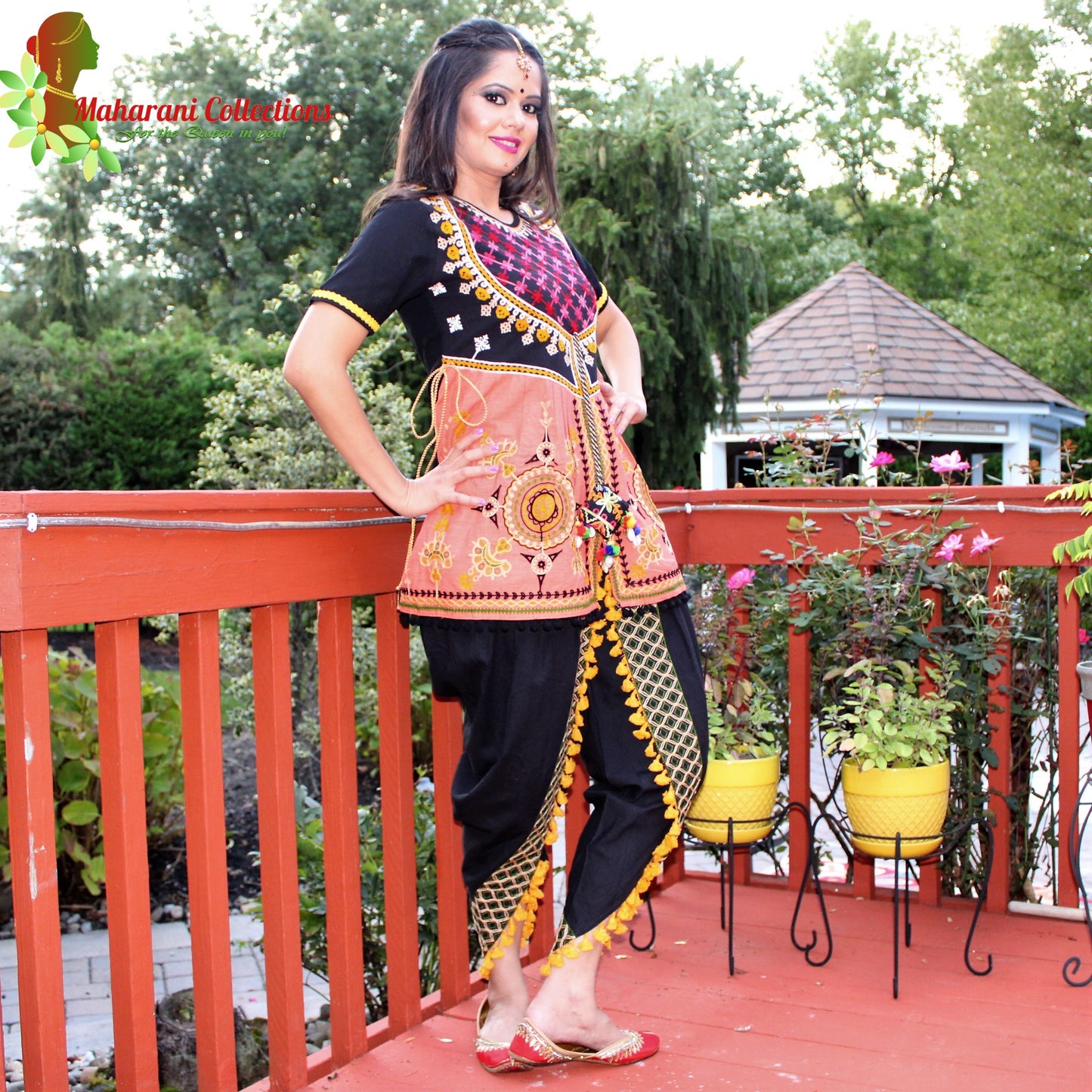 Maharani's Tulip Pant and Choli (Dhoti Choli) - Peach/Black (M)
