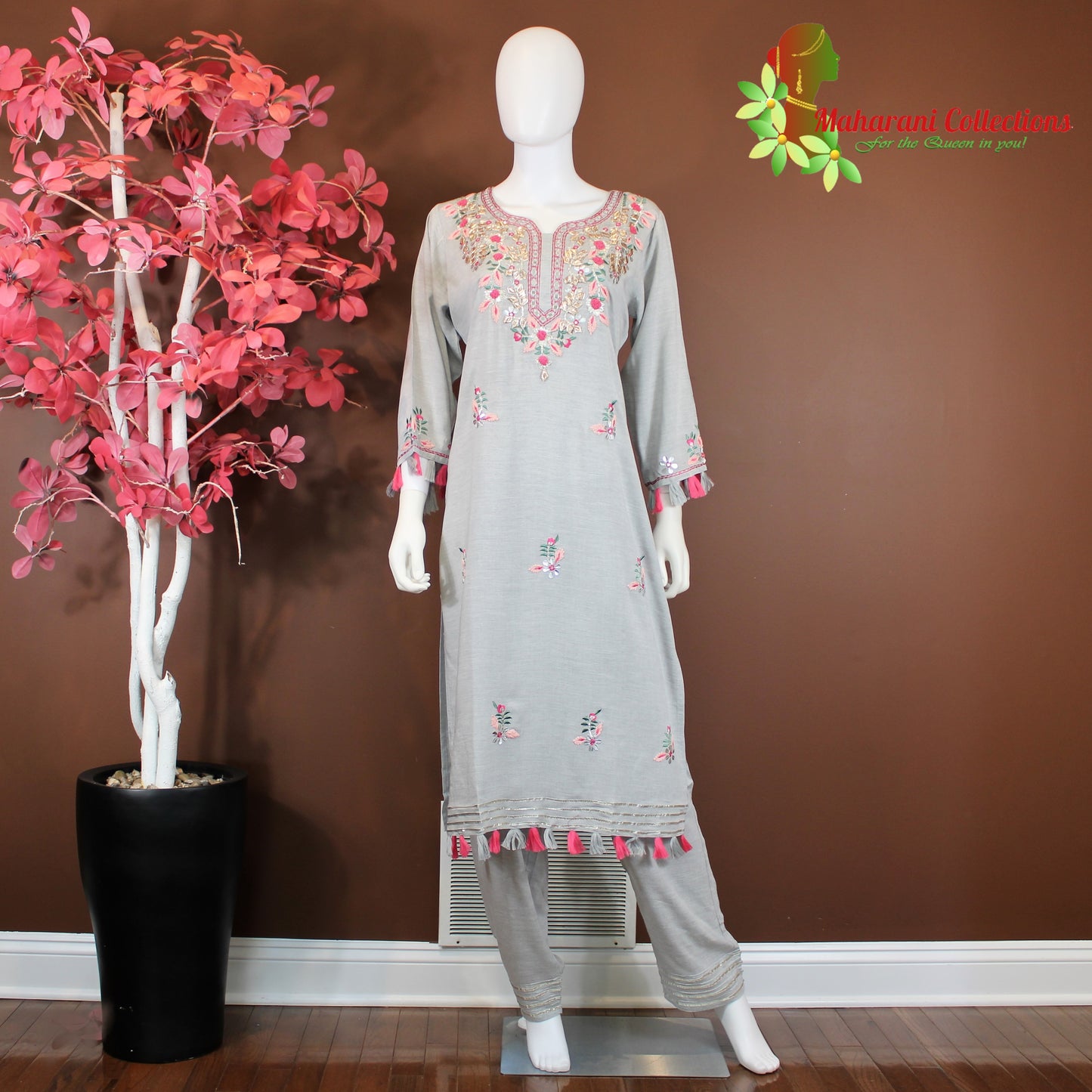 Maharani's Suit with Pants and Dupatta - Grey (L) - Pure Muslin Silk