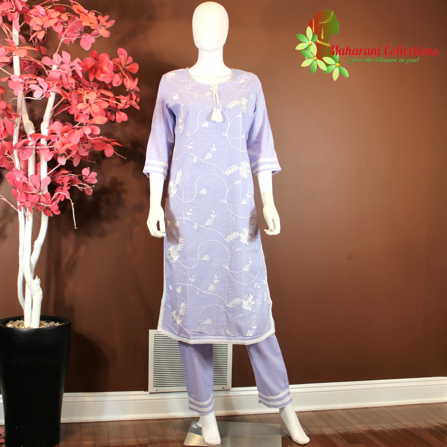 Maharani's Suit with Pants and Dupatta - Light Purple (M) - Pure Muslin Silk
