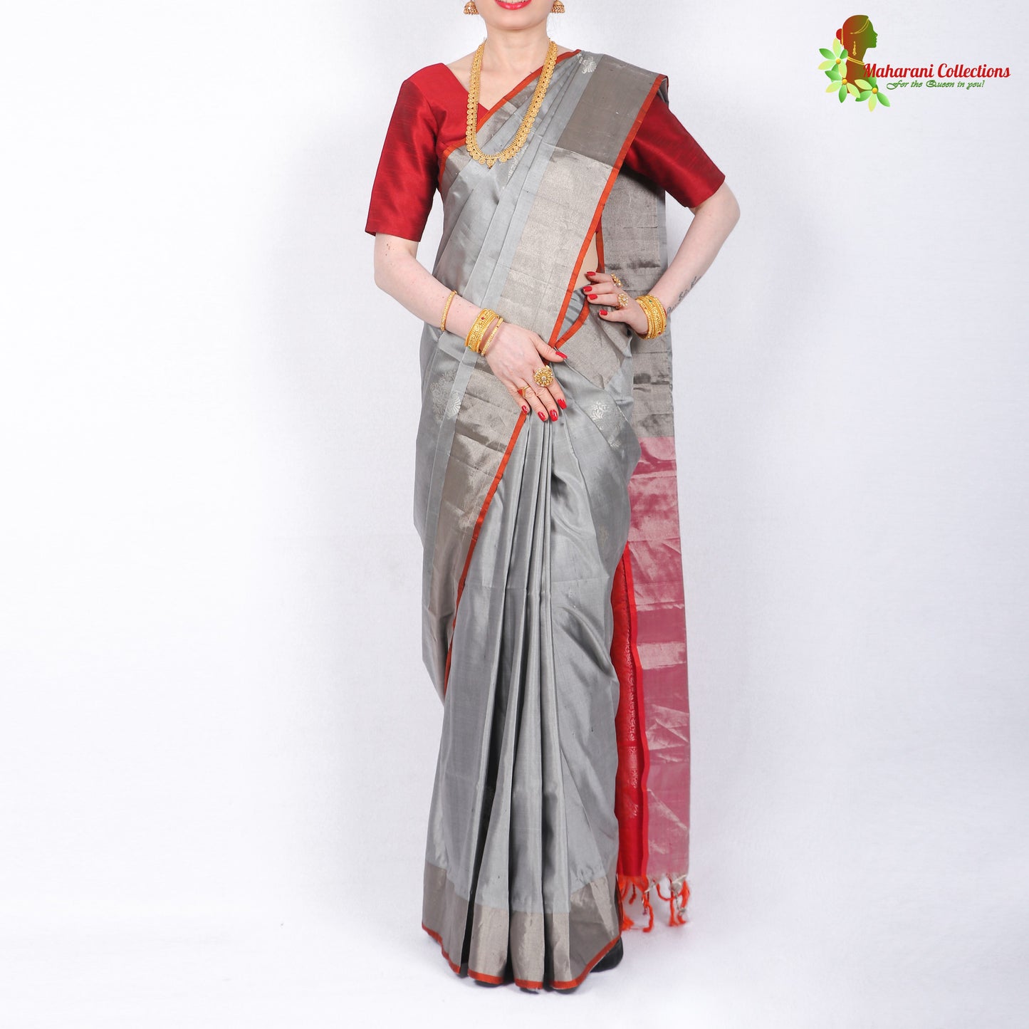 Maharani's Pure Handloom Kanjivaram Silk Saree - Slate Grey with Red Pallu and Silver Zari Border
