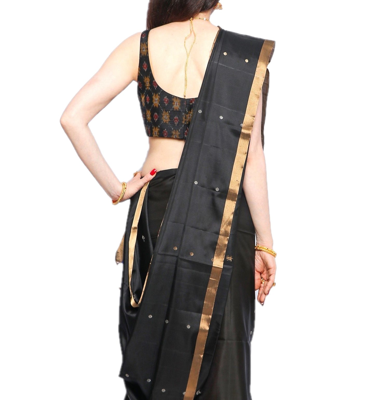 Maharani's Pure Handloom Kanjivaram Silk Saree - Elegant Black with Multicolor Border and Pallu