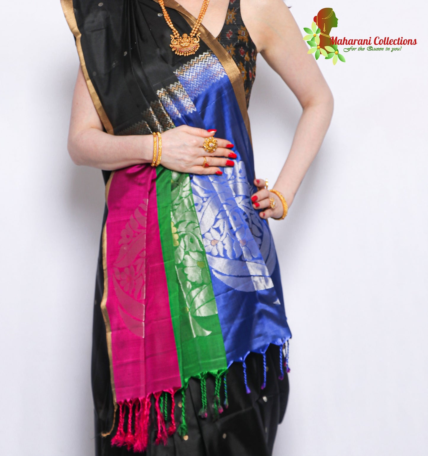 Maharani's Pure Handloom Kanjivaram Silk Saree - Elegant Black with Multicolor Border and Pallu