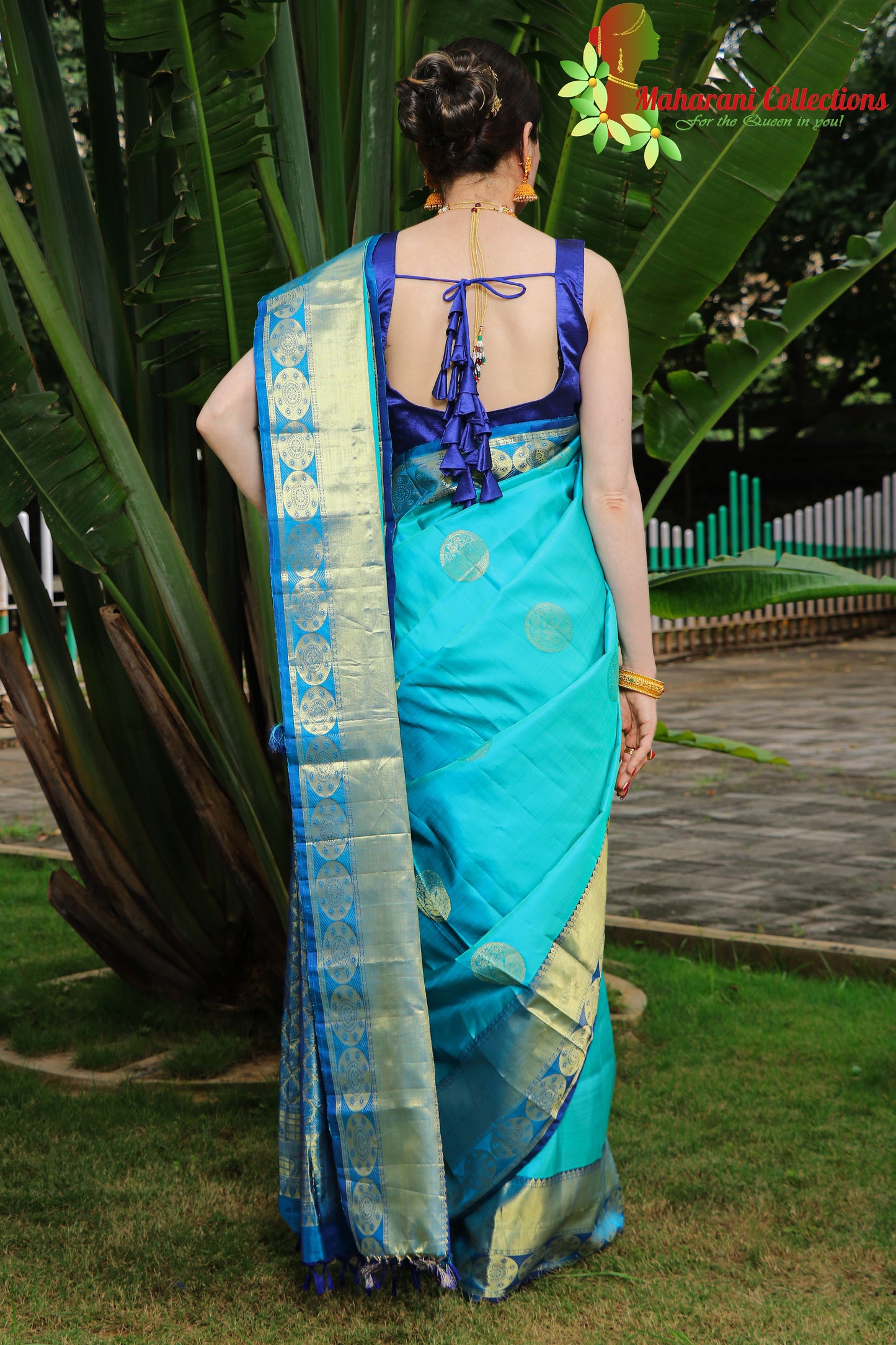 Maharani's Pure Handloom Kanjivaram Silk Saree - Turquoise with Blue Pallu and Golden Zari Border